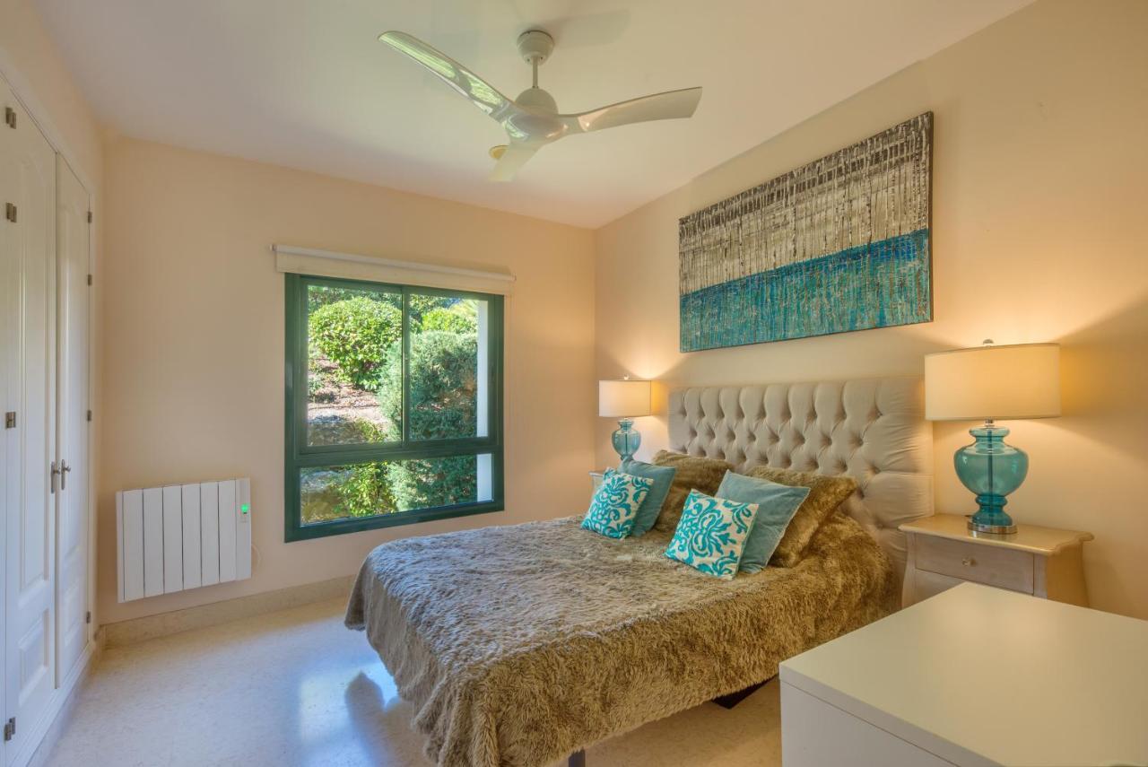 Capanes Del Golf Luxury Apartment 贝纳阿维斯 外观 照片