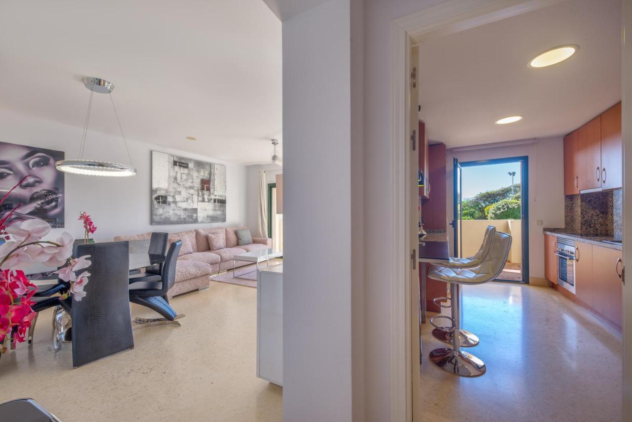 Capanes Del Golf Luxury Apartment 贝纳阿维斯 外观 照片